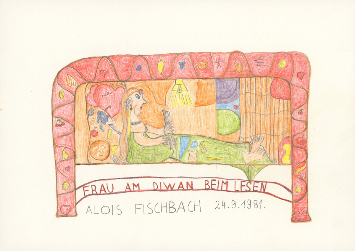 Frau am Diwan beim Lesen